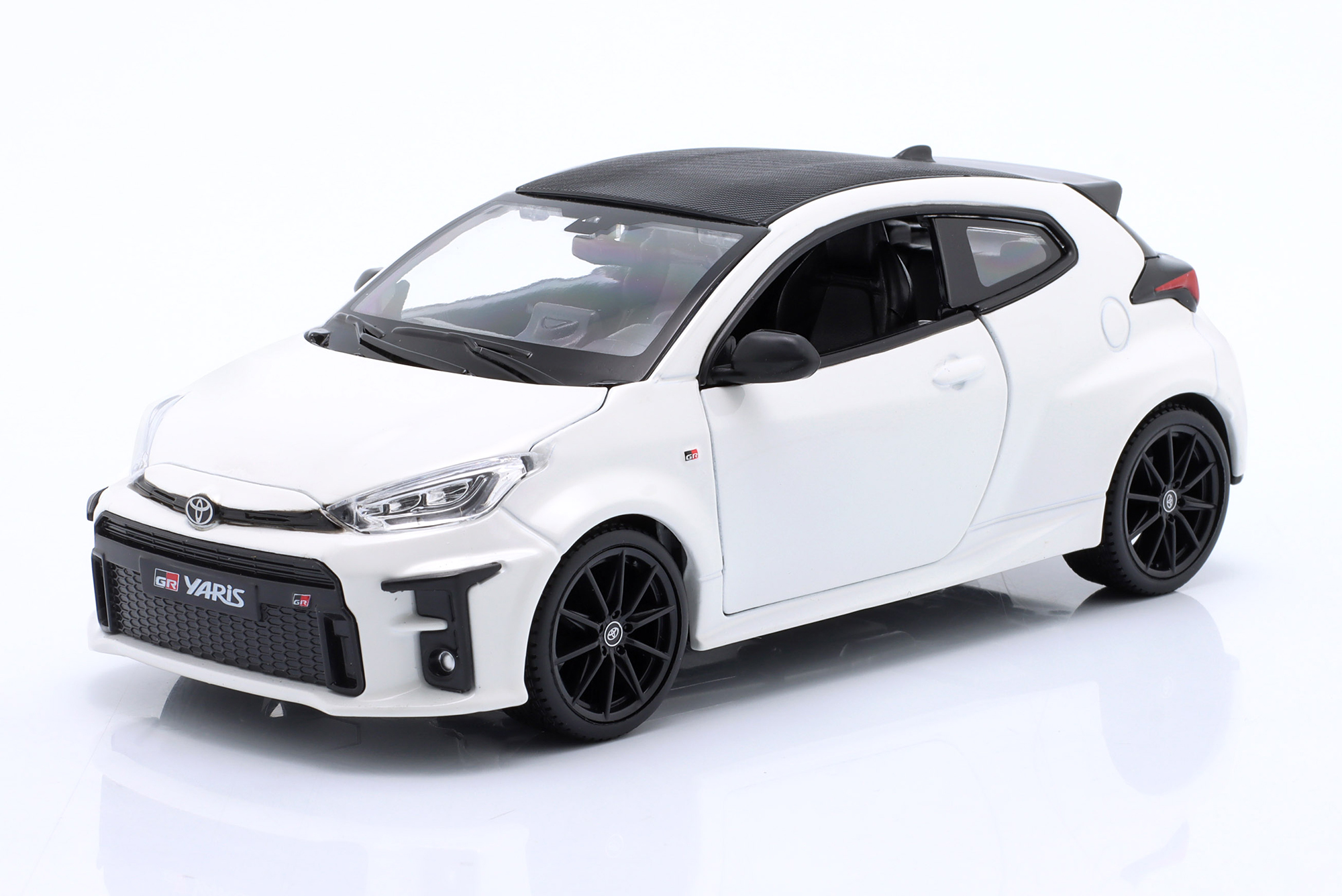 TOYOTA GR YARIS 2021 WHITE / ТОЙОТА GR ЯРИС 2021 БЕЛЫЙ