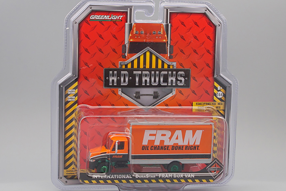 INTERNATIONAL DURASTAR ФУРГОН "FRAM OIL FILTERS" 2013 (GREENLIGHT!) (ДЛИНА МОДЕЛИ 13,5 СМ)