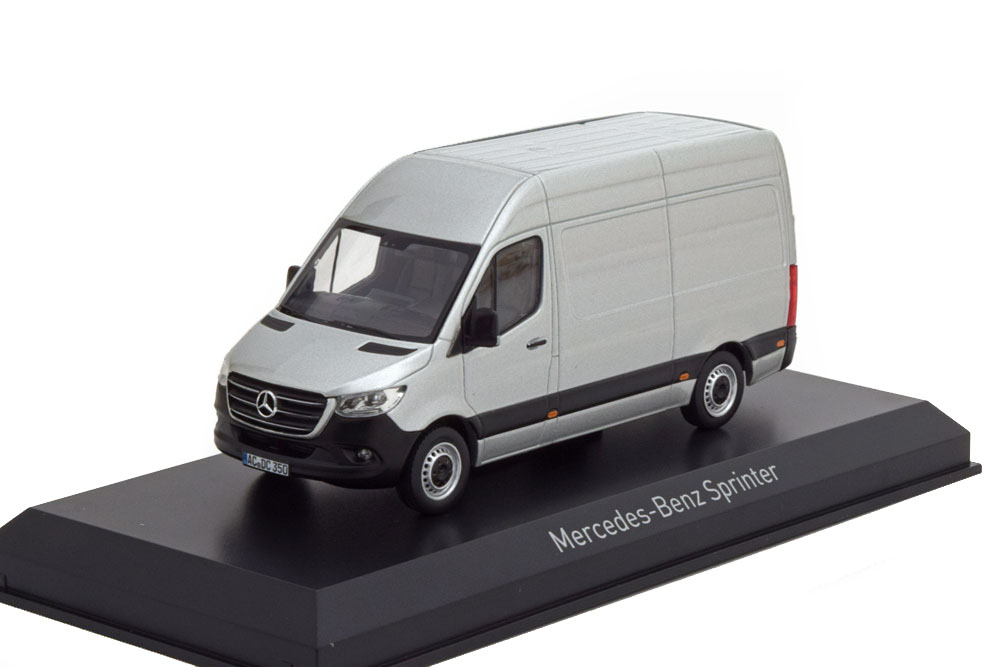 MERCEDES W907 SPRINTER VAN 2018 SILVER