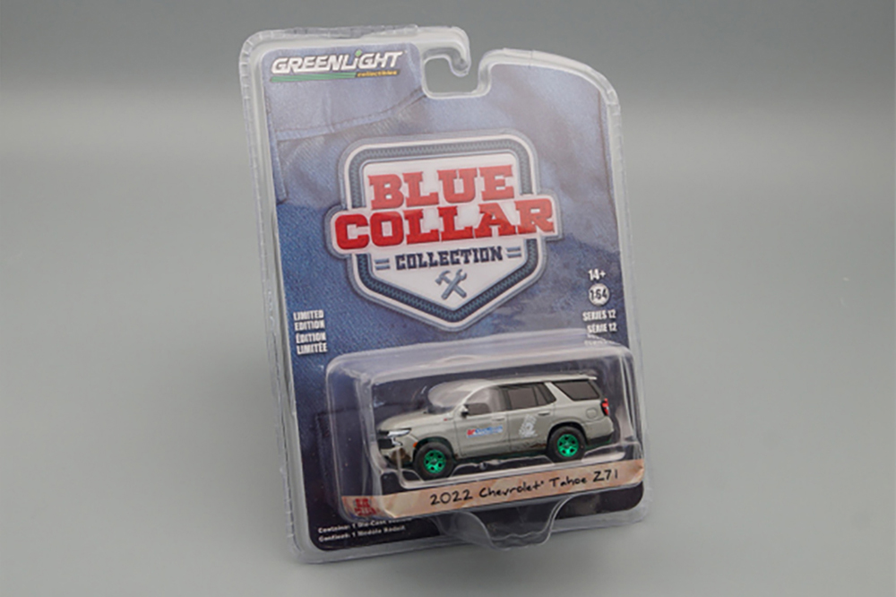 CHEVROLET TAHOE Z71 "BFGOODRICH" 2022 GREY (GREENLIGHT!!!) (ДЛИНА МОДЕЛИ 6-10 СМ)