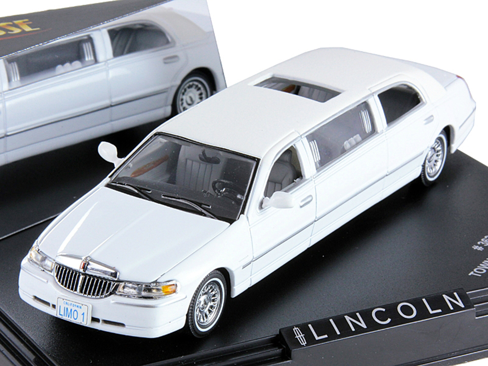 LINCOLN LIMOUSINE 2000 WHITE