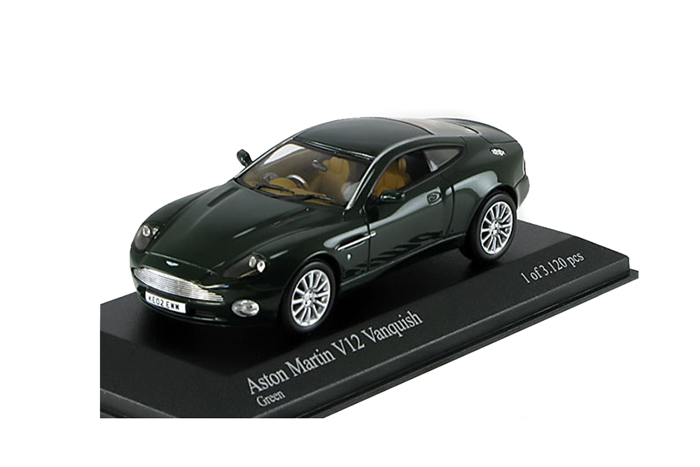 ASTON MARTIN V12 VANQUISH DARK GREEN