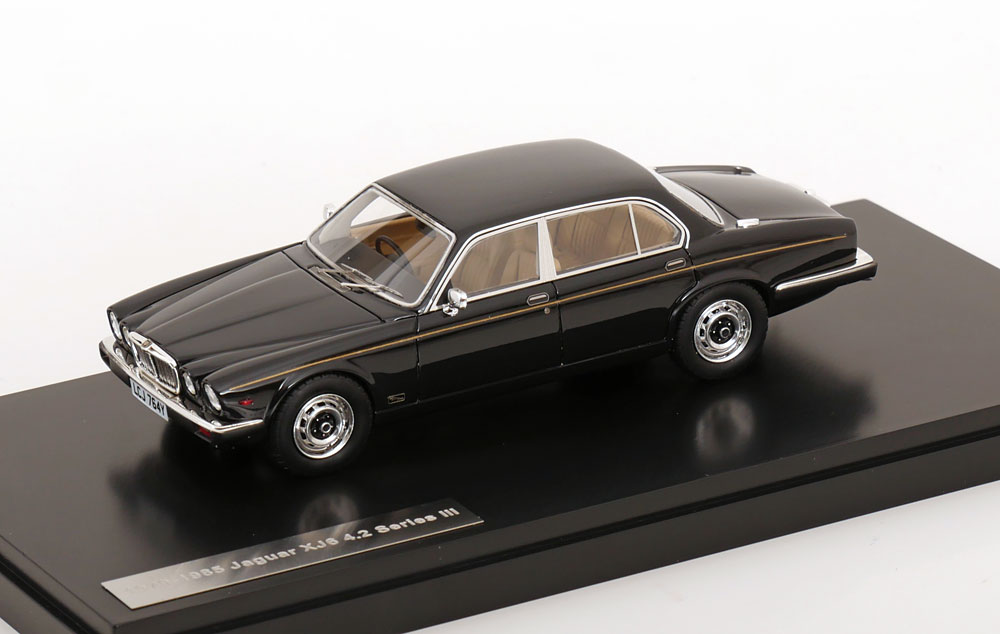 JAGUAR XJ6 4.2 S III 1979-1985 BLACK