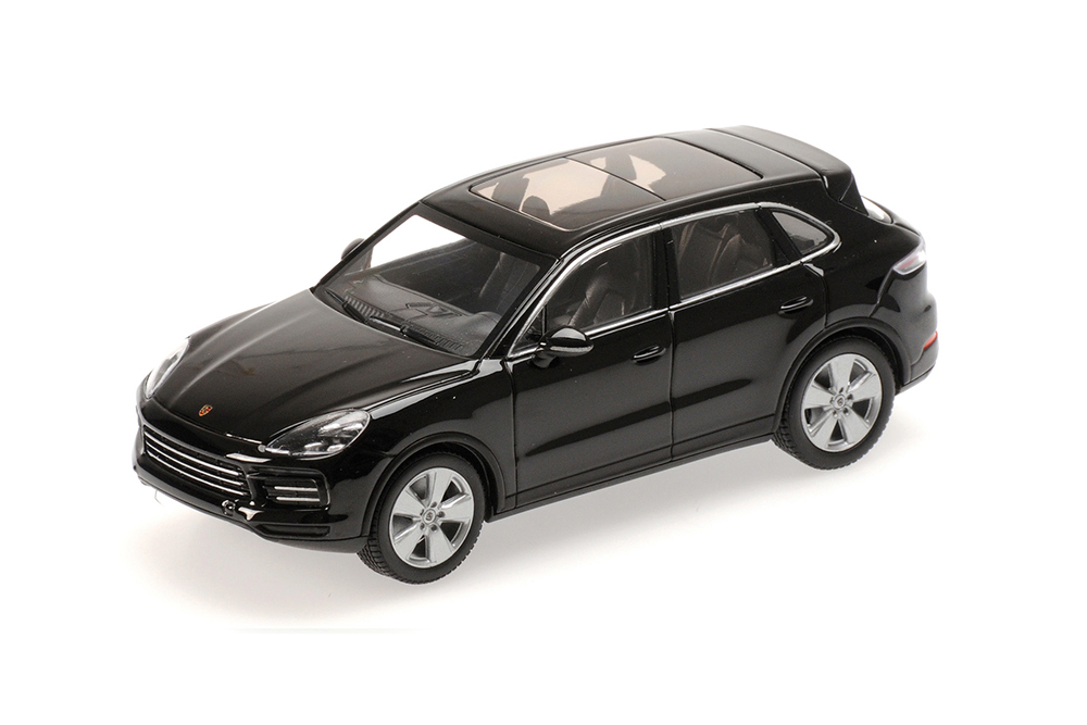 PORSCHE CAYENNE 2017 BLACK METALLIC