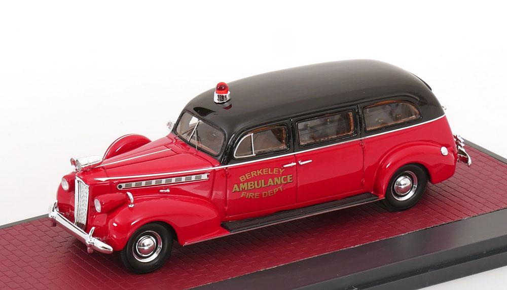 PACKARD HENNEY AMBULANCE FIRE DEPARTMENT 1940 RED BLACK