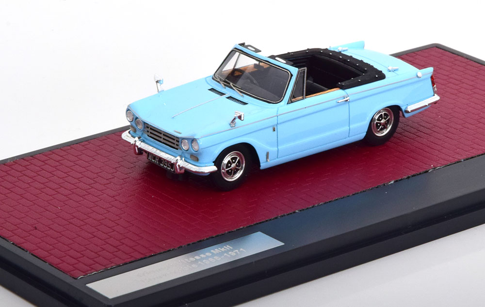TRIUMPH VITESSE MK II CONVERTIBLE 1968-1971 LIGHTBLUE