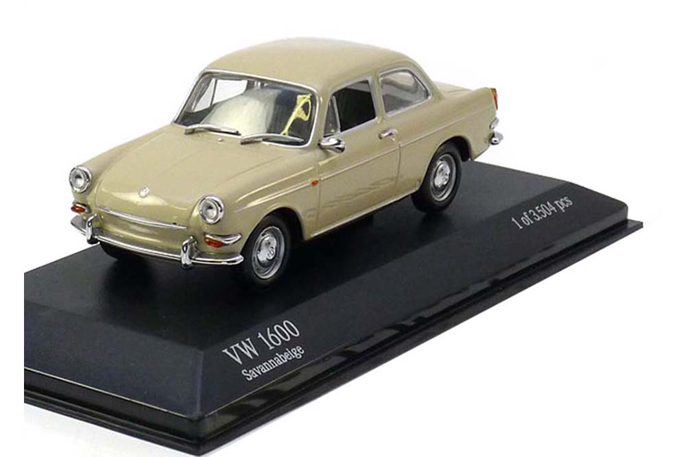 VW VOLKSWAGEN 1600 SALOON 1966 CREME