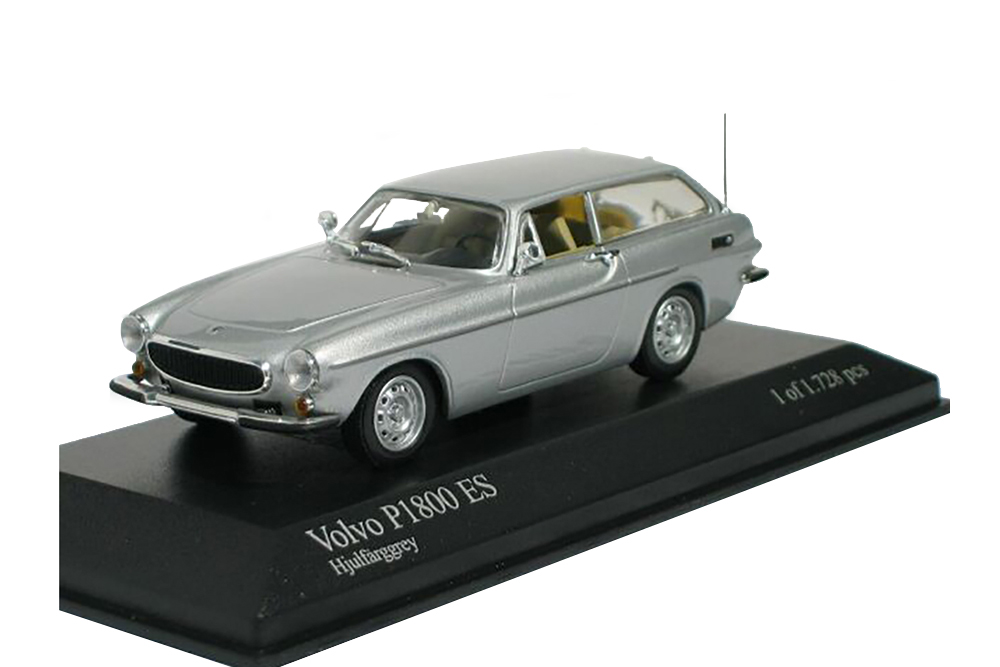 VOLVO P 1800 ES 1971 SILVER
