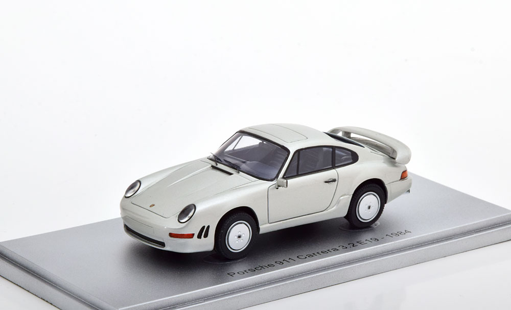 PORSCHE 911 CARRERA 3.2 E19 1984 SILVER