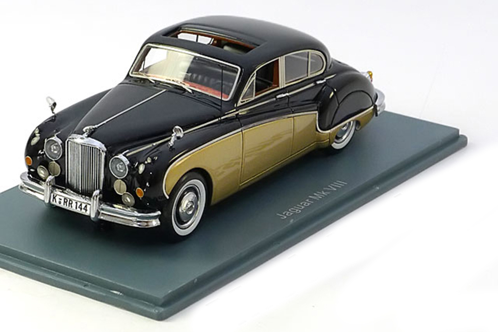 JAGUAR MK VIII 1957 BLACK GOLDEN