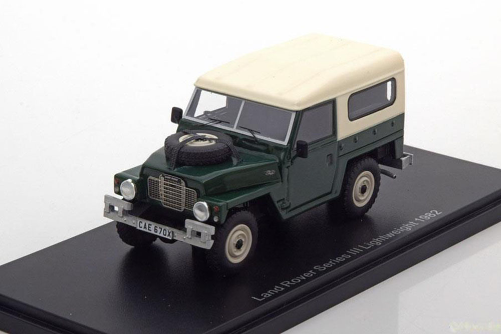 LAND ROVER SERIES III LIGHTWEIGHT 1982 MATT GREEN