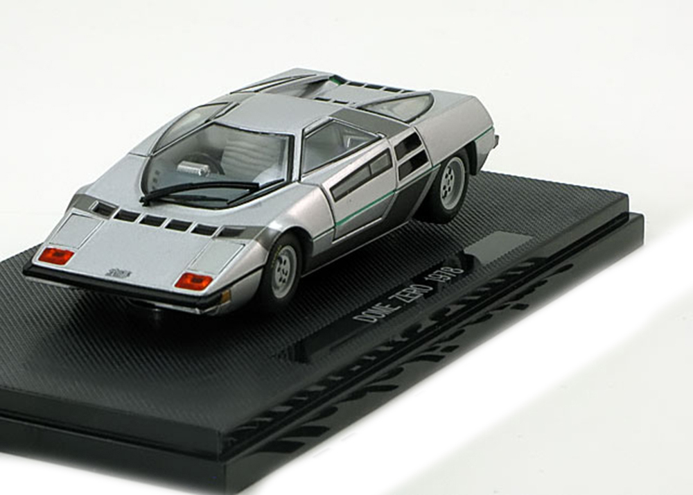 DOME ZERO 1978 SILVER