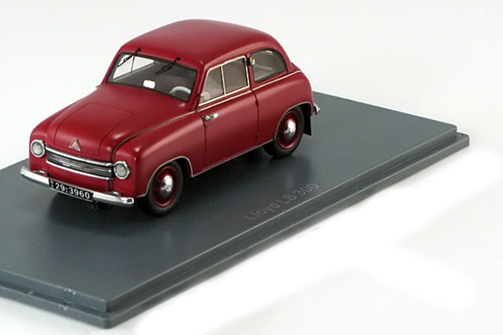 LLOYD LS300 1951 RED