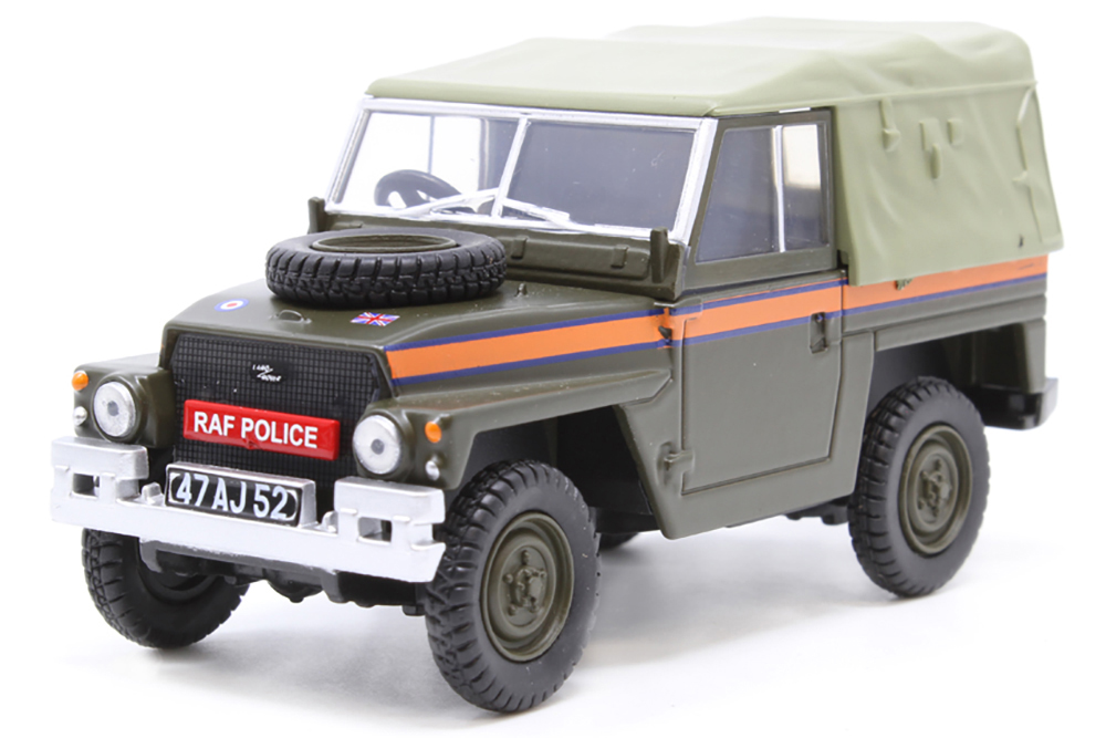 LAND ROVER SERIES III 1/2 TON LIGHTWEIGHT SOFT TOP "RAF POLICE" (ВОЕННАЯ ПОЛИЦИЯ) 1970