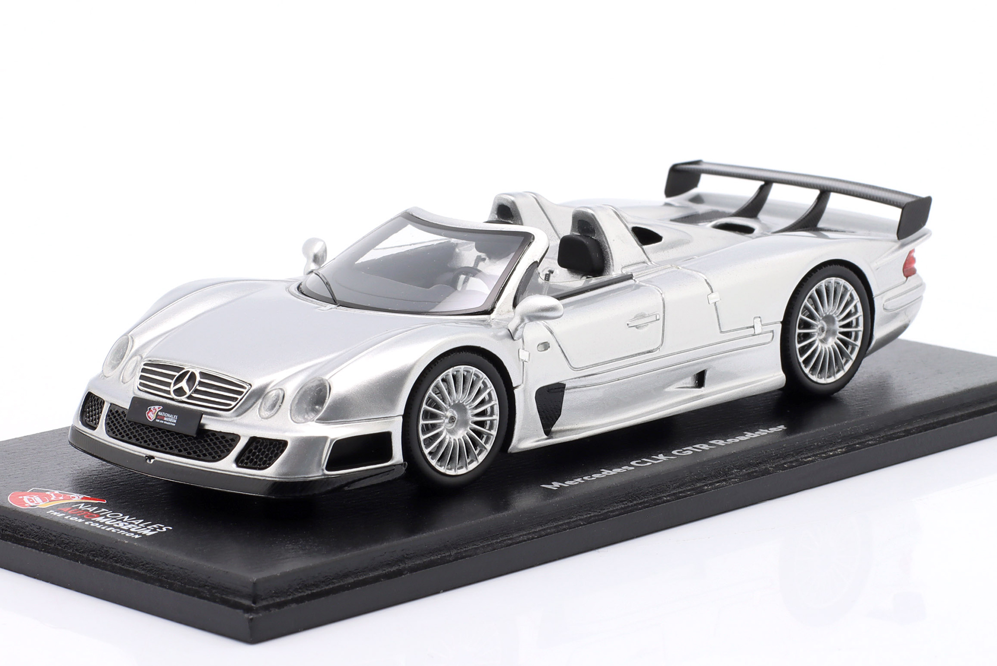 MERCEDES-BENZ CLK GTR ROADSTER SILVER / МЕРСЕДЕС-БЕНЦ КЛК ГТР РОДСТЕР СЕРЕБРИСТЫЙ