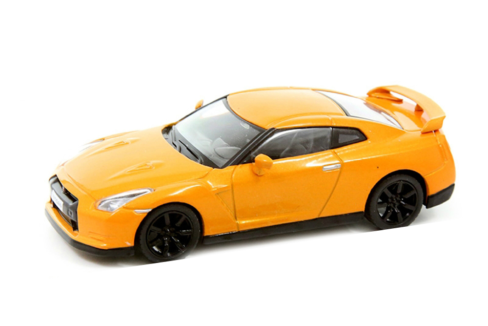 NISSAN GT-R ОРАНЖЕВЫЙ