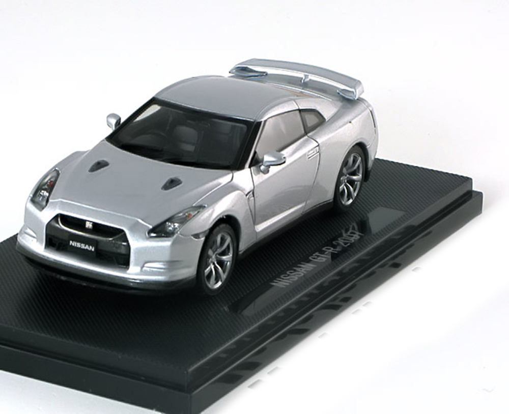 NISSAN GT-R 2007 SILVER