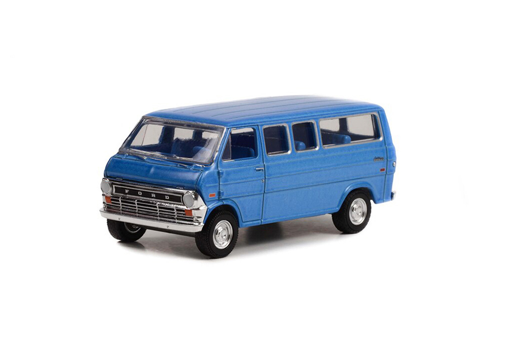 FORD CLUB WAGON 1972 (ИЗ Т/C СТАРСКИ И ХАТЧ) (ДЛИНА МОДЕЛИ 6-10 СМ)