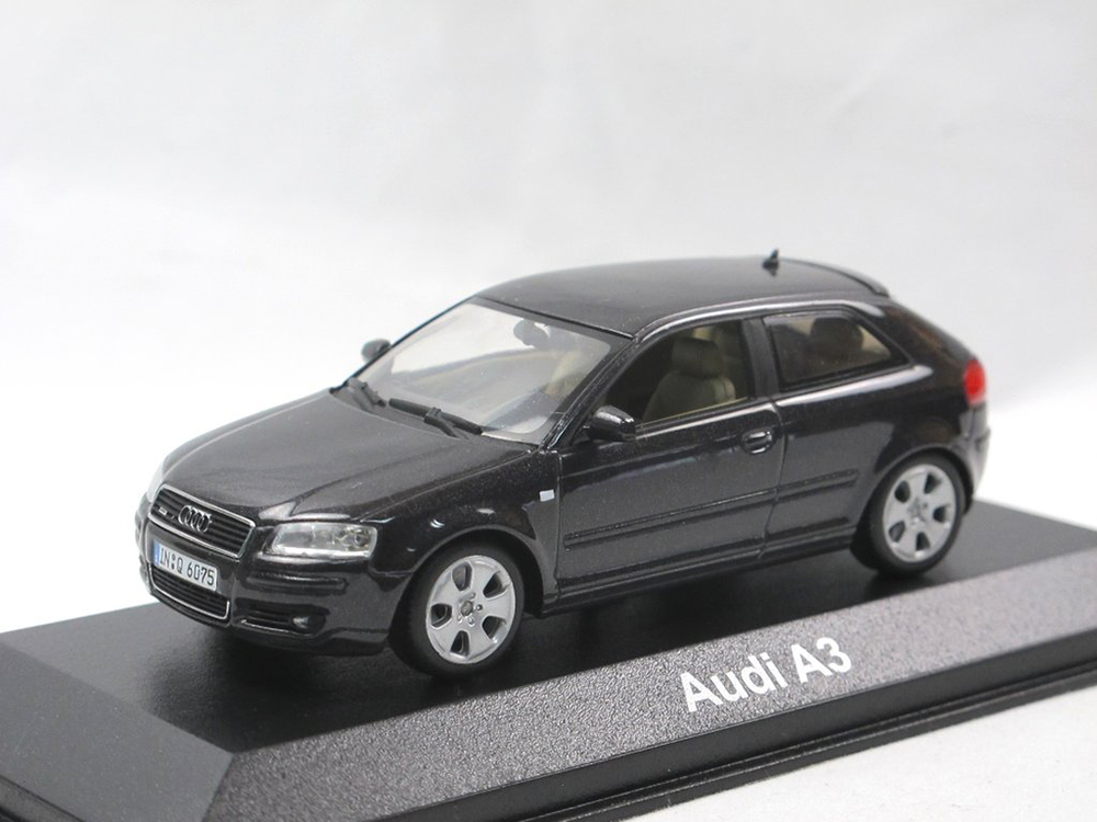 AUDI A3 3D 2005 PHANTOMSCHWARZ (ЧЕРНЫЙ МЕТАЛЛИК)