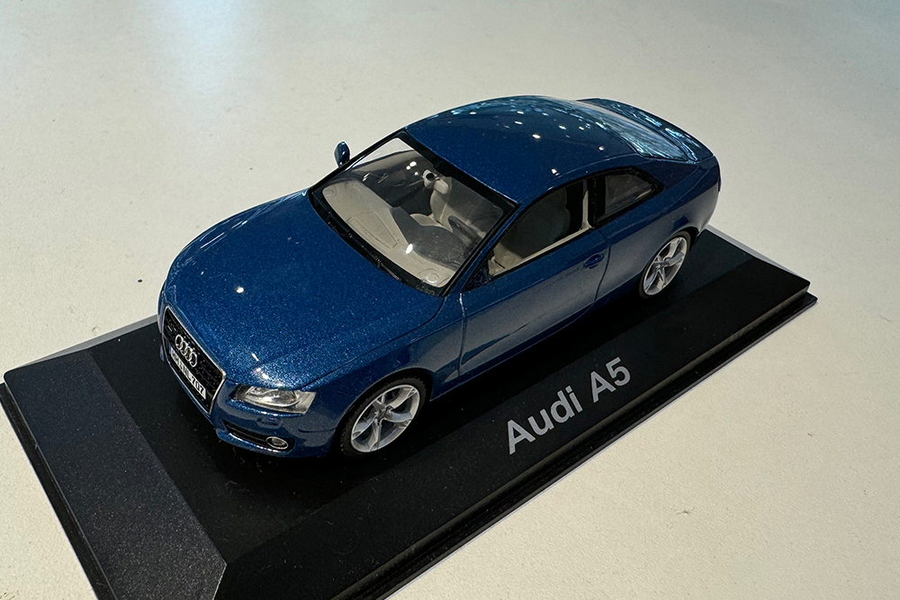 AUDI A5 3.2 QUATTRO COUPE 2007 СИНИЙ (НЕТ ЛЕВОГО ЗЕРКАЛА, БОКС ИМЕЕТ ПОТЕРТОСТИ)