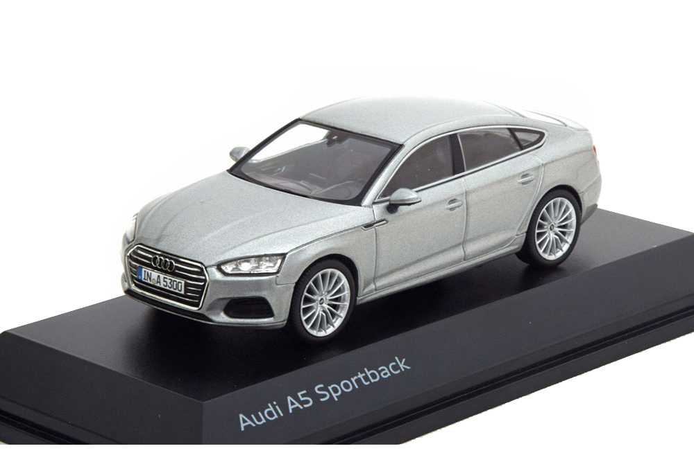 AUDI A5 SPORTBACK 2017 FLORET SILVER