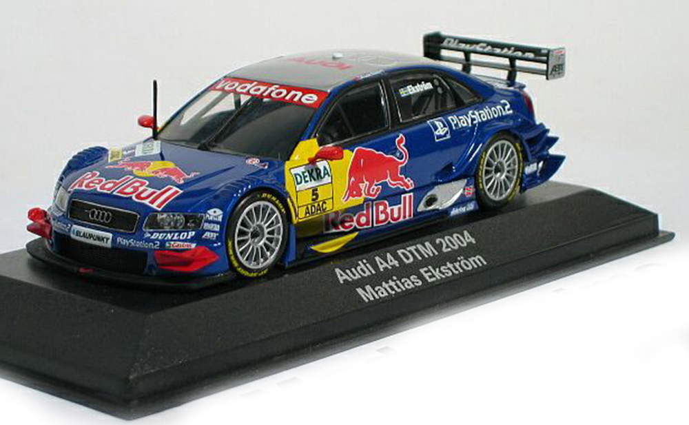 AUDI A4 WINNER DTM 2004