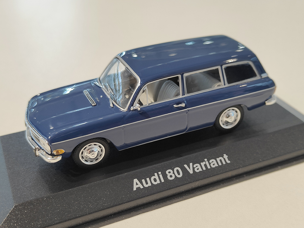 AUDI 80 VARIANT 1968 СИНИЙ (БОКС МОЖЕТ ИМЕТЬ ПОТЕРТОСТИ ИЛИ ТРЕЩИНЫ)
