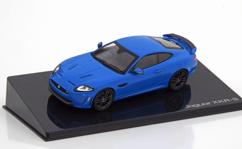JAGUAR XKR-S COUPE BLUE