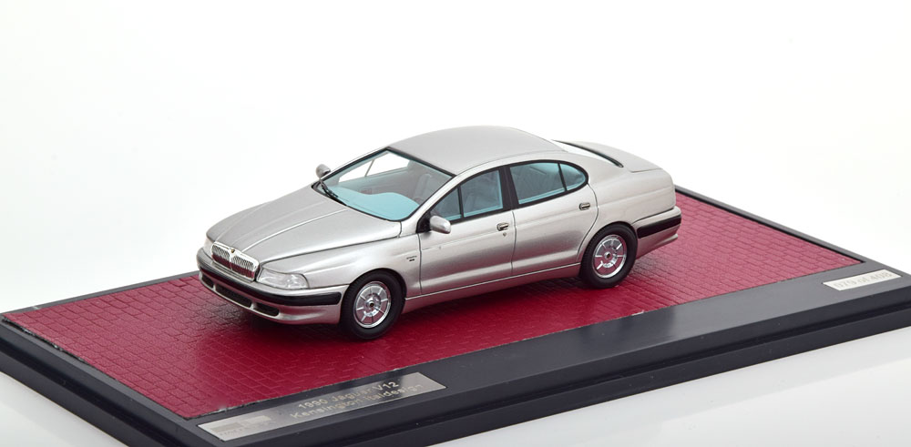 JAGUAR V12 KENSINGTON ITALDESIGN 1990 SILVER