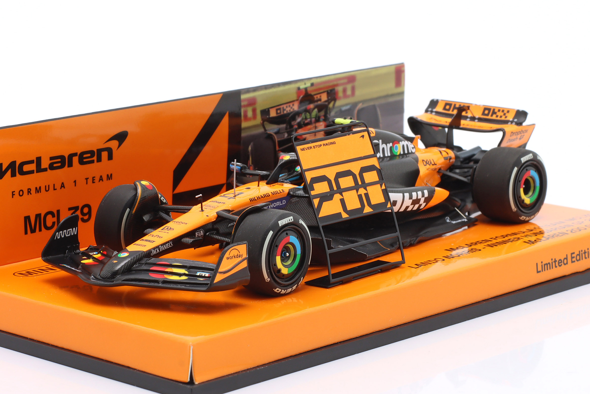 MCLAREN MCL39 #4 WINNER HUNGARY GP FORMULA 1 WORLD CHAMPION 2025 LANDO NORRIS / МАКЛАРЕН MCL39 ПОБЕДИТЕЛЬ ГРАН-ПРИ ВЕНГРИИ ФОРМУЛА-1 ЧЕМПИОН МИРА ЛАНДО НОРРИС