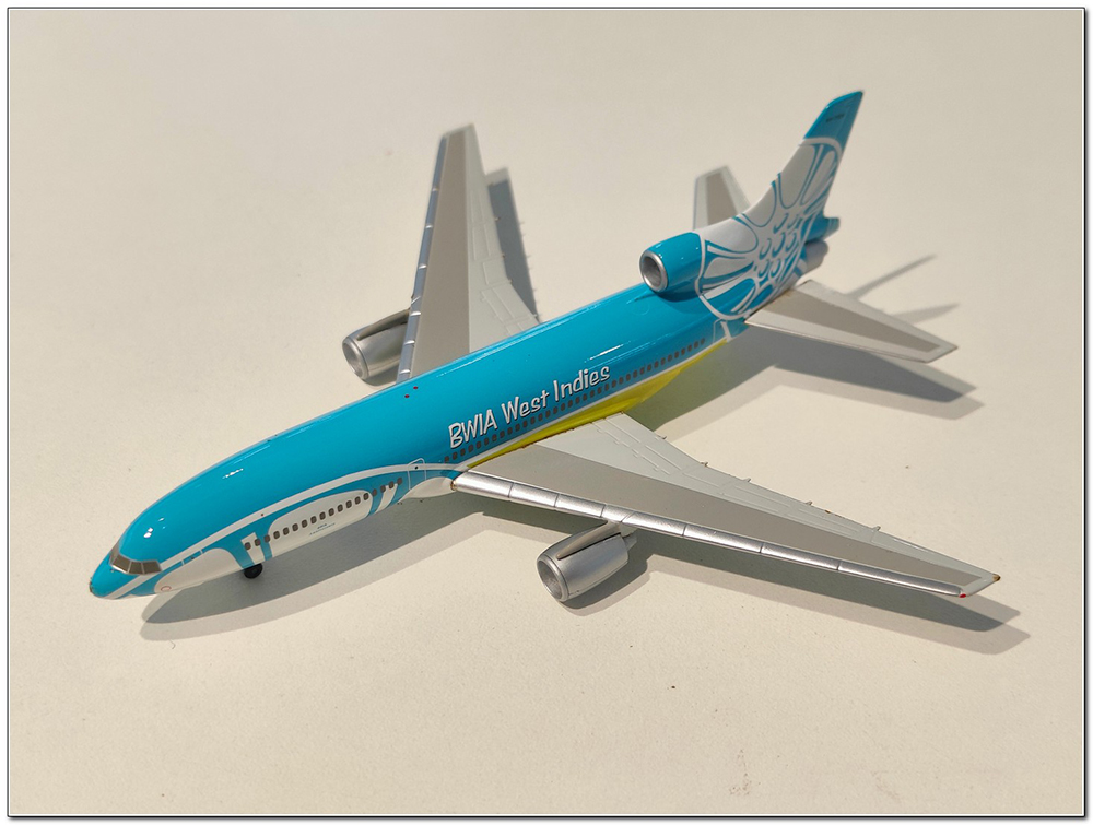 LOCKHEED L-1011-500 TRISTAR BWIA BRITISH WEST INDIES AIRWAYS 9Y-TGN (ДЛИНА 12,51 СМ)