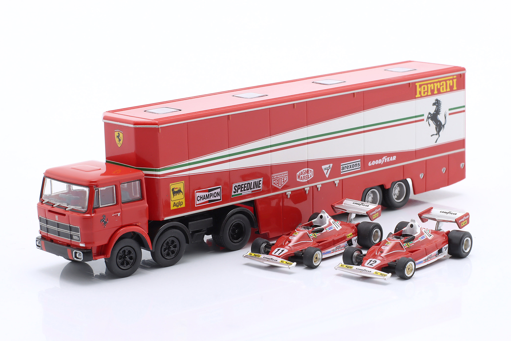 FIAT 691 T RACE CAR TRANSPORTER WITH 2X FERRARI 312T2 FORMULA 1 1977 / ФИАТ 691 АВТОВОЗ ГОНОЧНОЙ КОМАНДЫ 2X ФЕРРАРИ 312T2 ФОРМУЛА-1