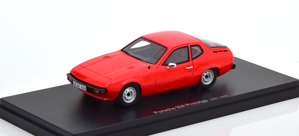 PORSCHE 924 PROTOTYP 1974 RED