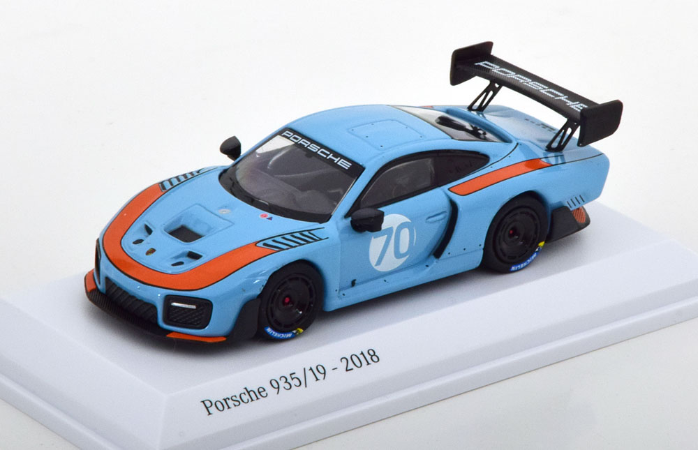PORSCHE 935/19 2018 GULF (ДЛИНА МОДЕЛИ 6-10 СМ)
