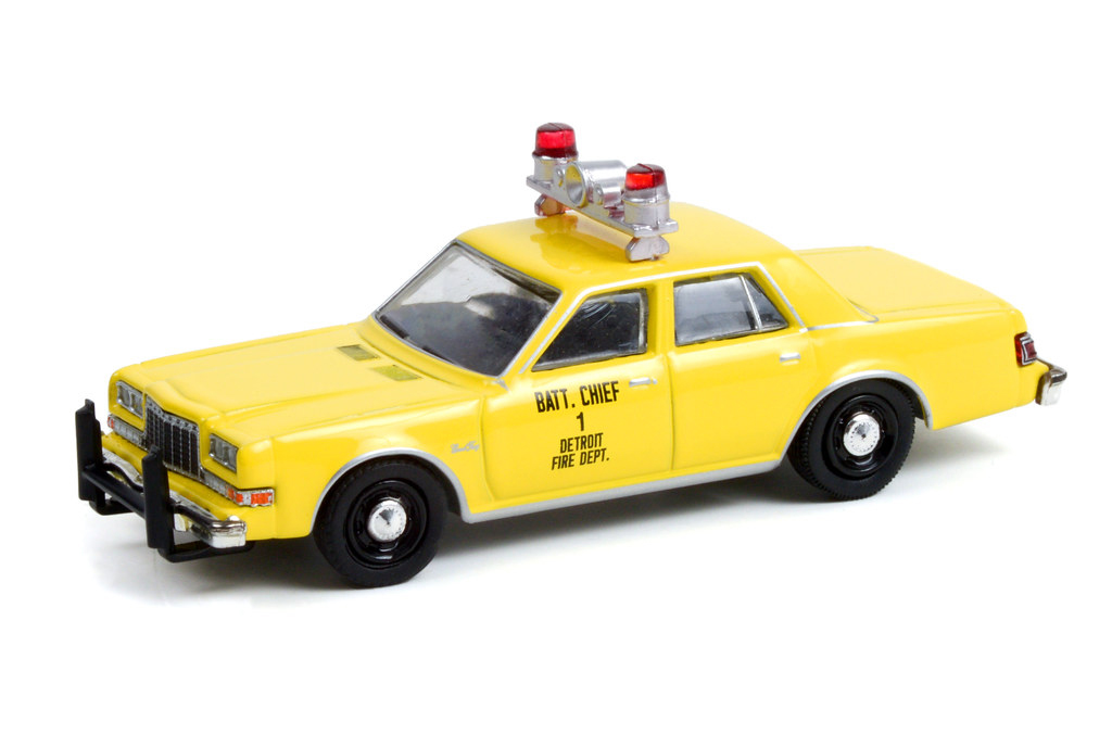 PLYMOUTH GRAN FURY DETROIT MICHIGAN FIRE DEPARTMENT BATTALION CHIEF #1 1982 / ПЛИМУТ ГРАН ФЬЮРИ ДЕТРОЙТ МИЧИГАНСКИЙ ПОЖАРНЫЙ БАТАЛЬОН НАЧАЛЬНИК #1 1982 (ДЛИНА МОДЕЛИ 6-10 СМ)