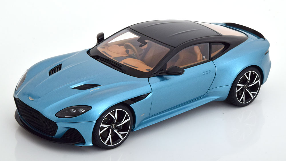 ASTON MARTIN DBS SUPERLEGGERA LIGHTBLUE-METALLIC BLACK