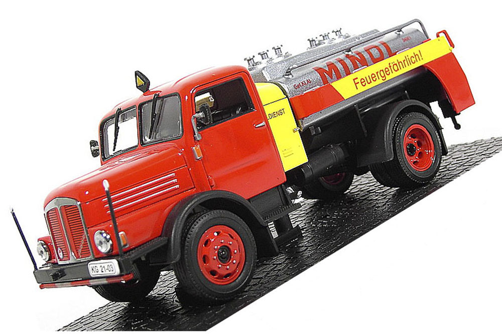 IFA S 4000-1 SW7 FUEL TRUCK MINOL RED YELLOW SILVER