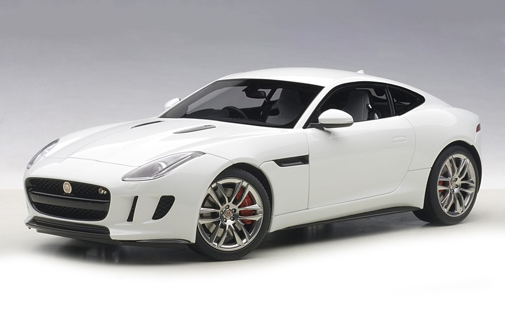 JAGUAR F-TYPE R COUPE 2015 WHITE