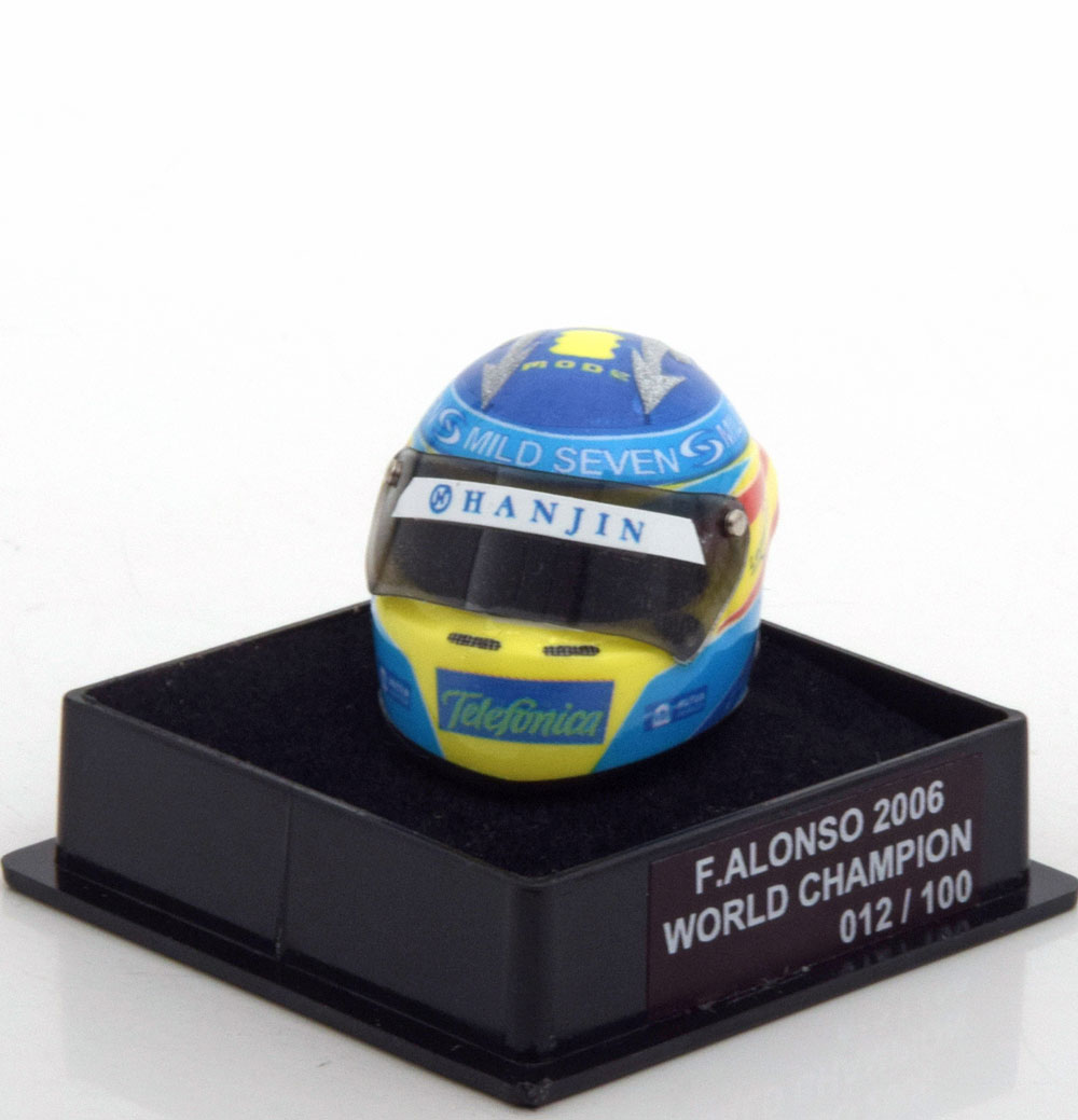 МОДЕЛЬ ШЛЕМА RENAULT HELM WORLD CHAMPION 2006