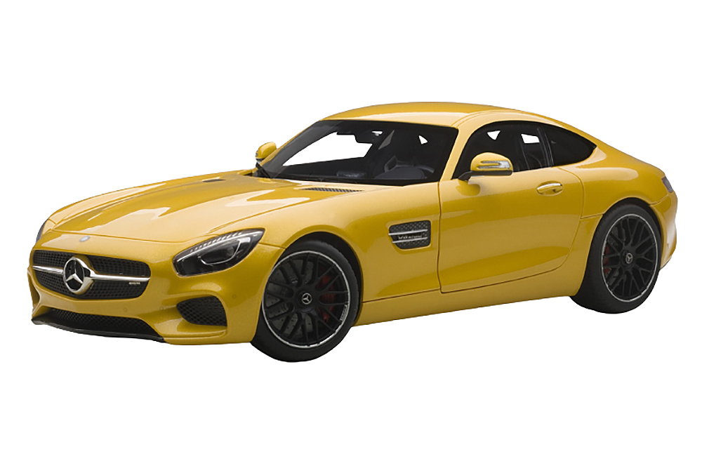 MERCEDES AMG GT-S 2018 YELLOW