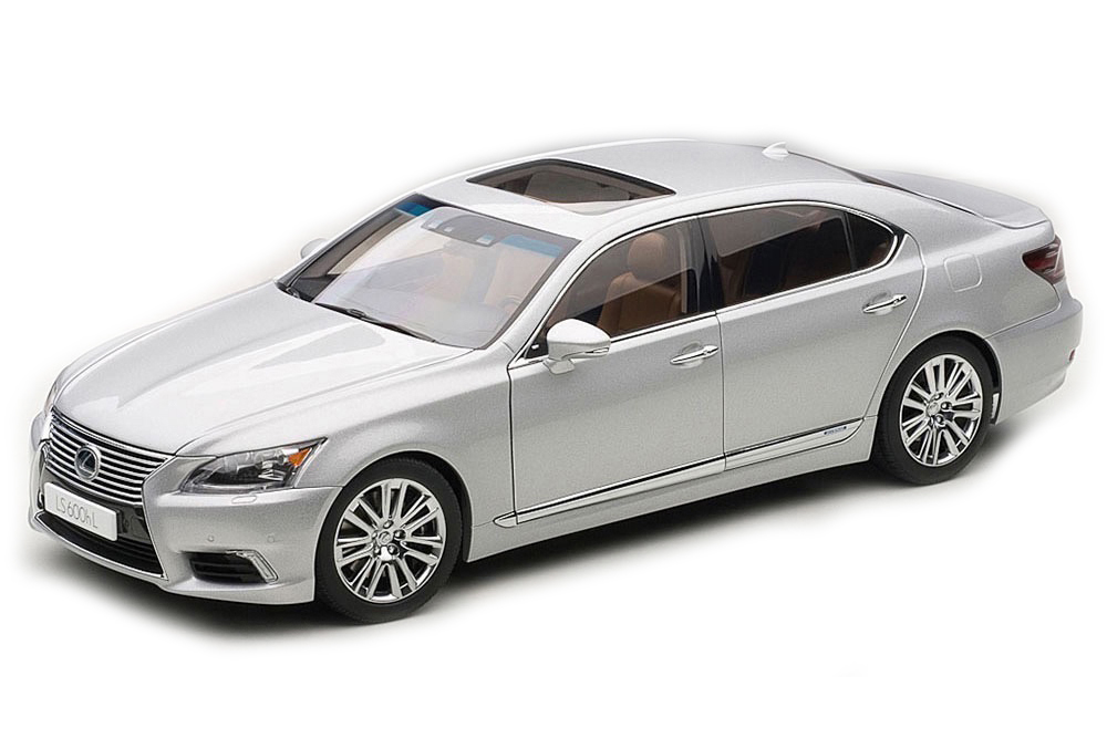 LEXUS LS600HL 2013 СЕРЕБРИСТЫЙ