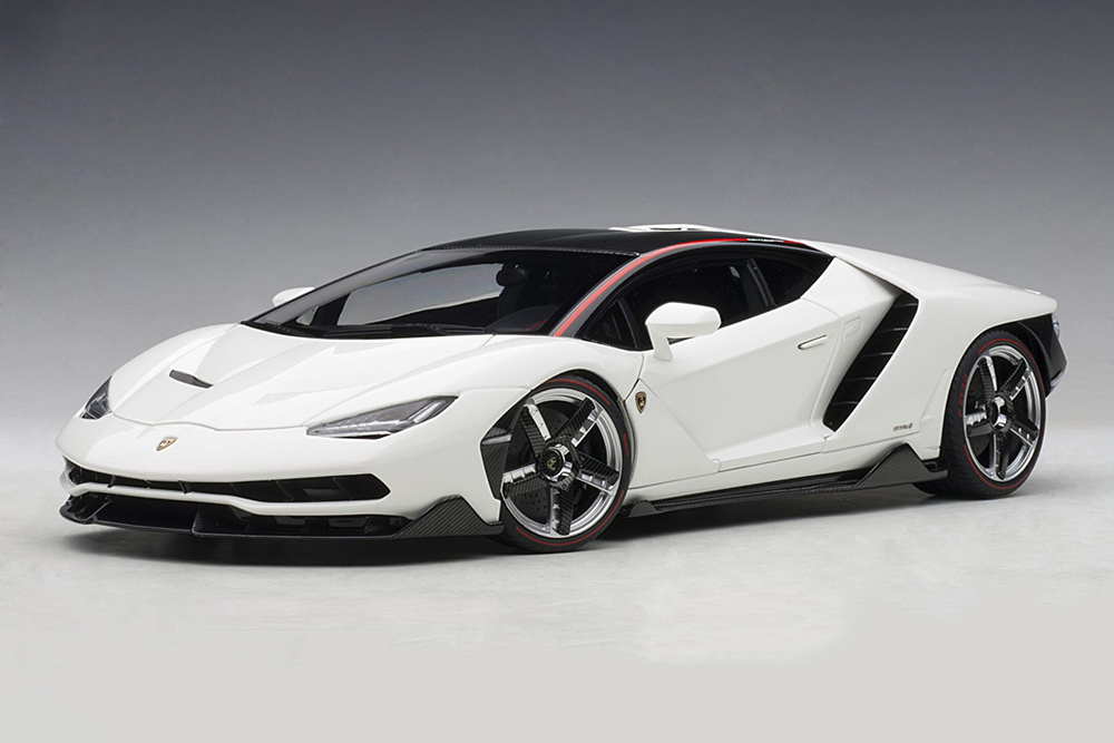 LAMBORGHINI CENTENARIO LP770-4 2017 WHITE