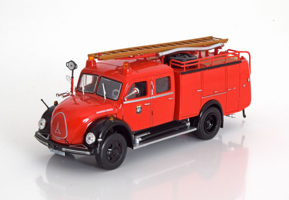 MAGIRUS DEUTZ MERCUR TLF 16 FIRE ENGINE RED