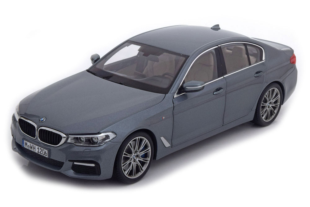 BMW G30 5-ER SERIES LIMOUSINE 2017 BLUESTONE METALLIC
