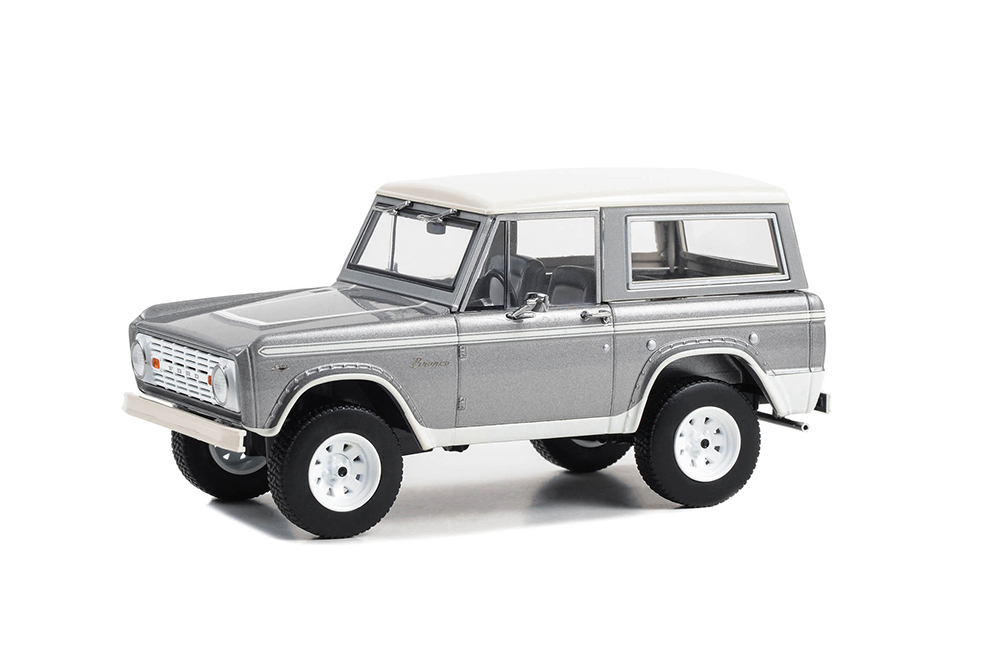 FORD BRONCO COUNTING CARS 1967 SILVER