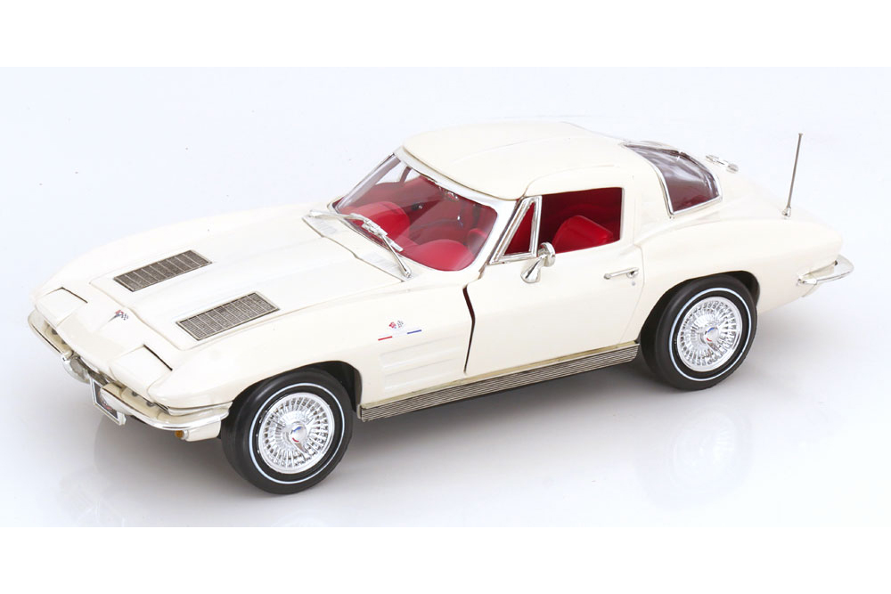 CHEVROLET CORVETTE C2 Z06 COUPE 1963 CREME-WHITE