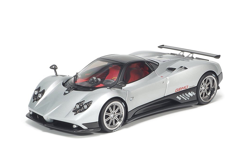 PAGANI ZONDA F - 2015 СЕРЕБРИСТЫЙ С ЧЕРНЫМ
