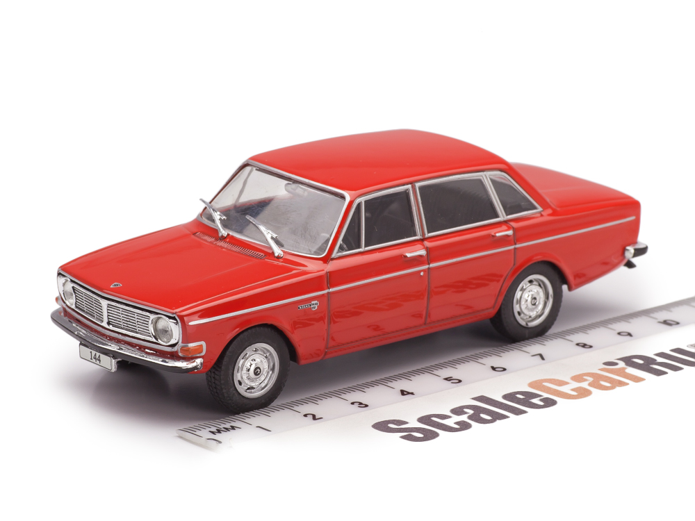 VOLVO 144 КРАСНЫЙ