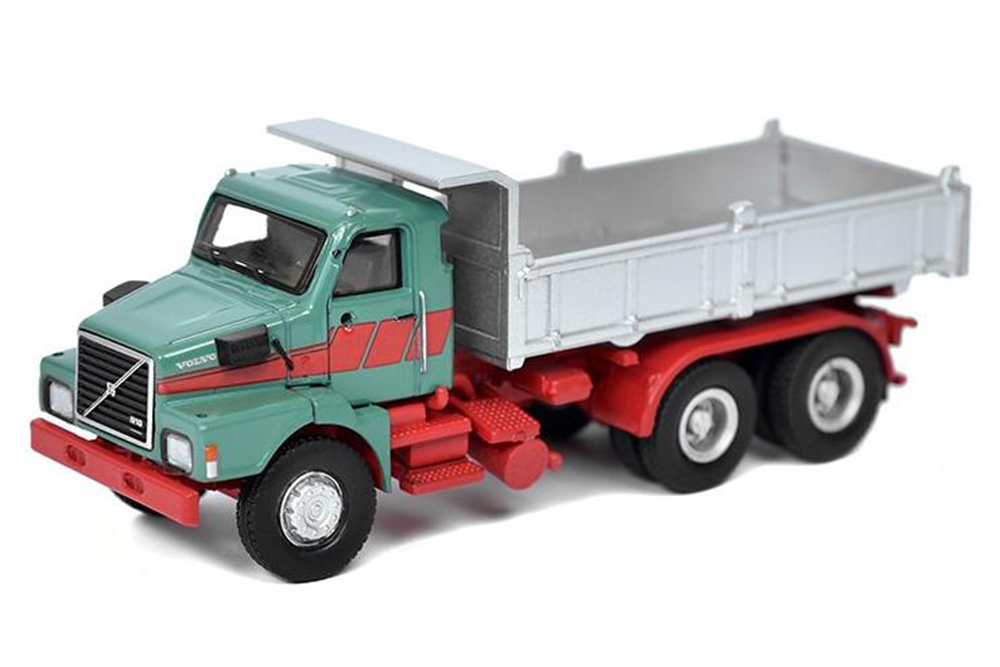 VOLVO N 10 DUMP TRUCK 1980, GREEN / RED (ДЛИНА МОДЕЛИ 3-5 СМ)