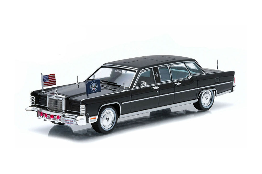 LINCOLN CONTINENTAL 1972 PRESIDENT OF THE UNITED STATES RONALD REAGAN